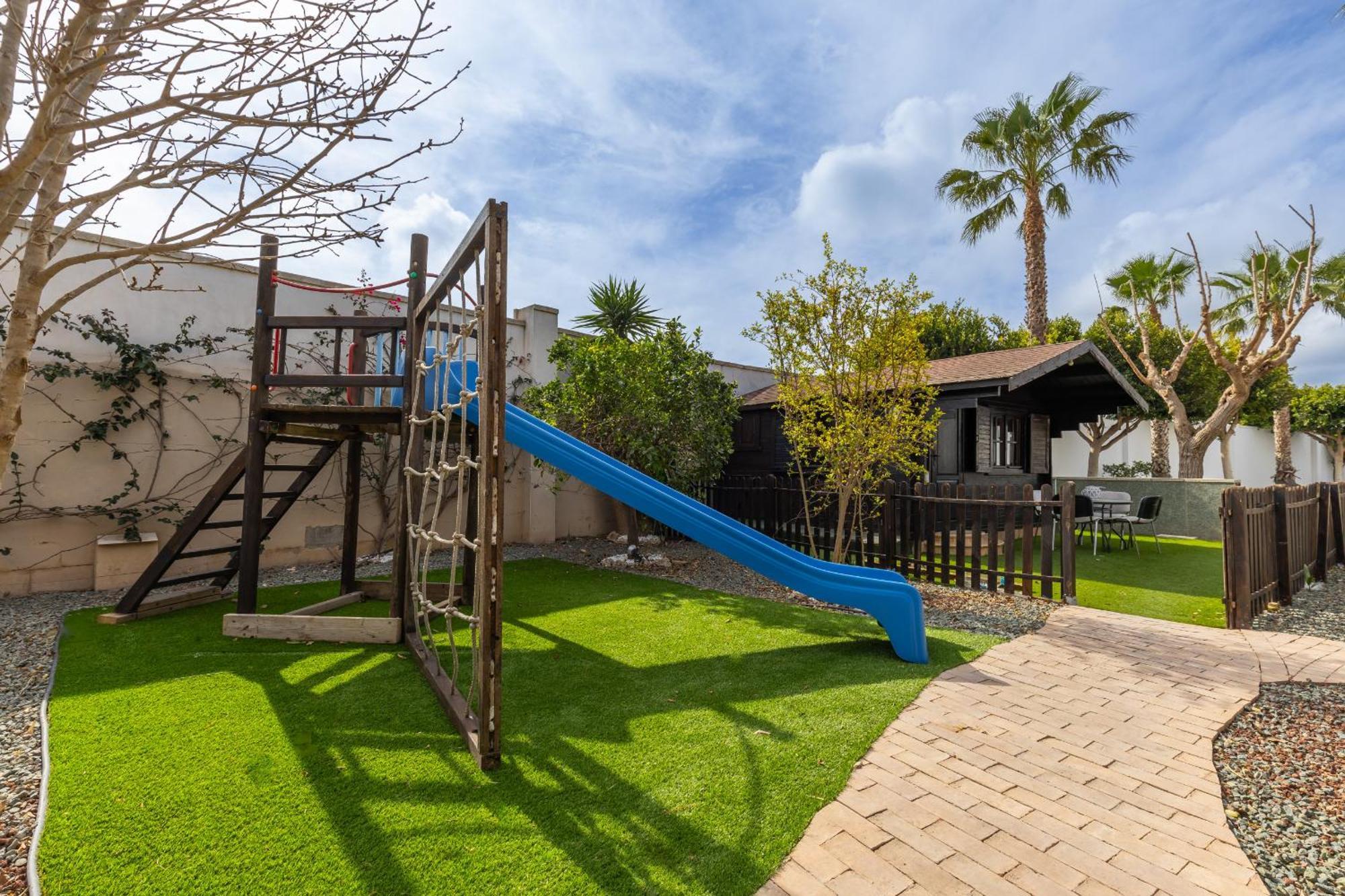 Waterwheel Villa By Fidalsa Almoradi Exterior photo