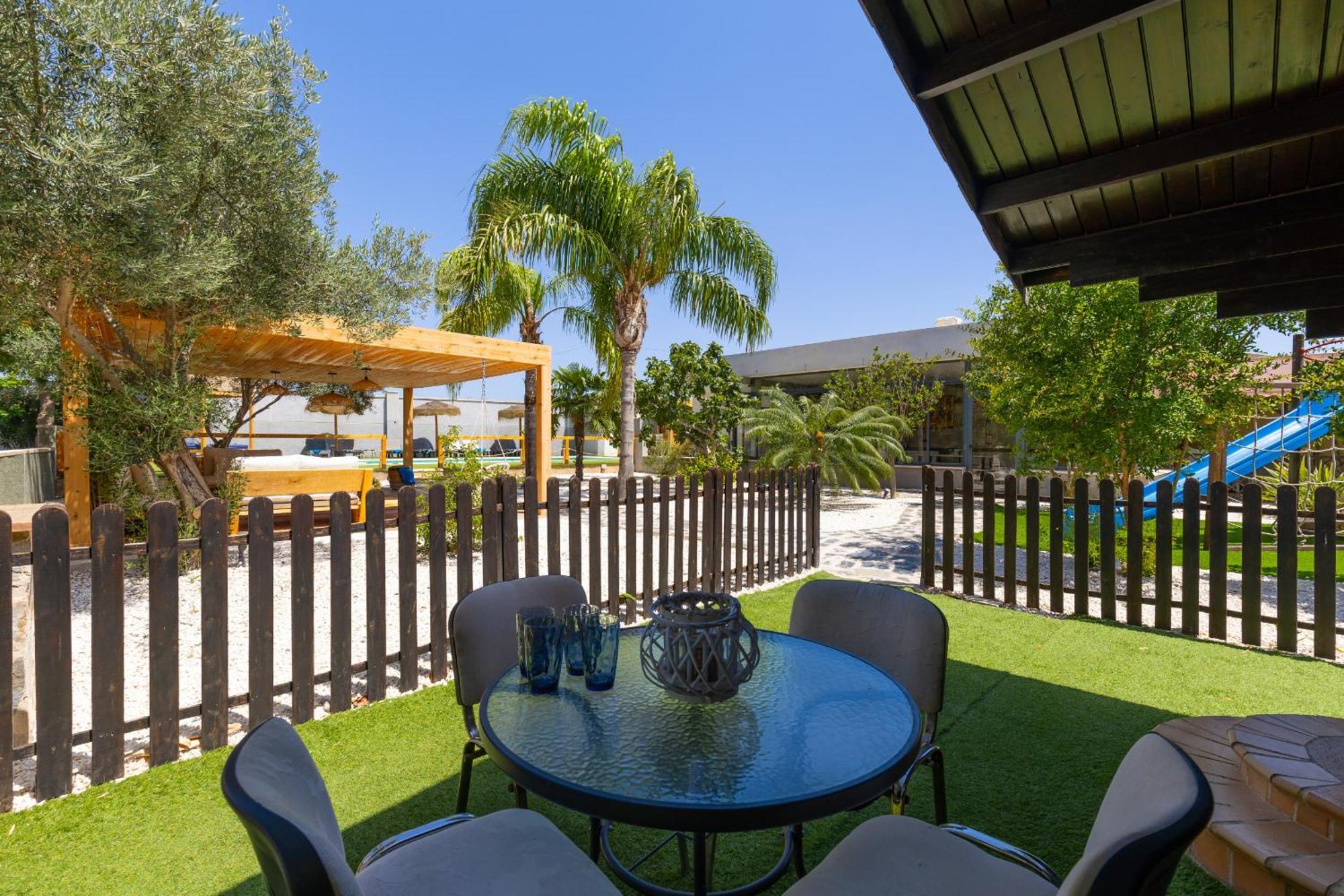 Waterwheel Villa By Fidalsa Almoradi Exterior photo